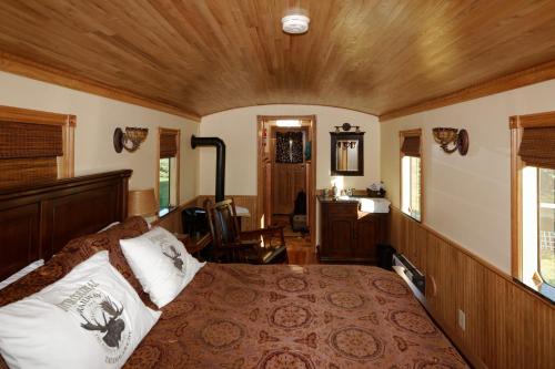 Imagen de la galería de Clearview Station & Caboose B&B, en Creemore