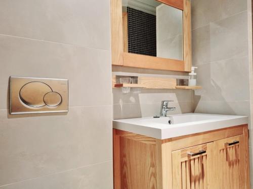 a bathroom with a sink and a mirror at Casa Colonia in Colònia de Sant Jordi