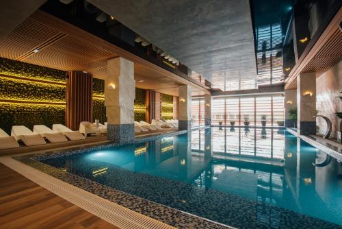 Fabesca Boutique Hotel & SPA — Swimming pool