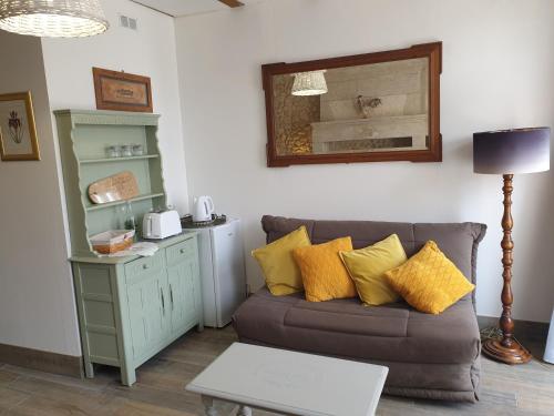 Photo de la galerie de l'établissement La Vieille Grange - Saint-Privat-des-Pres, à Saint-Privat-des-Prés