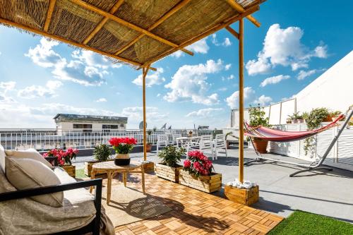 Studio With Seaview and Private Terrace