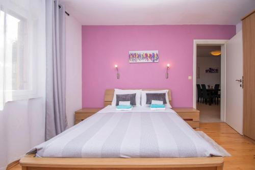 Sunny Garden Šibenik, cozy apartment near old town