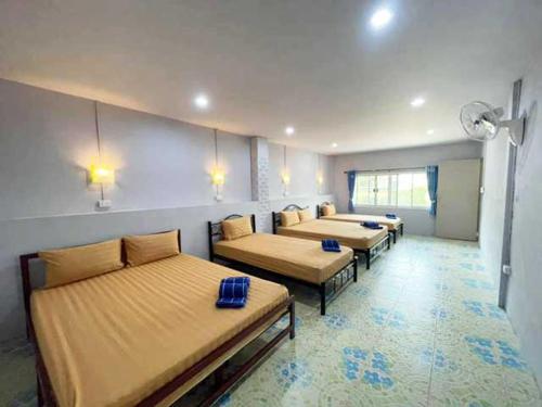 Postel nebo postele na pokoji v ubytování EiDI Homestay