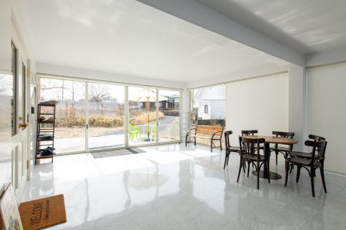 シーサイドHouse洞爺にあるテレビまたはエンターテインメントセンター
