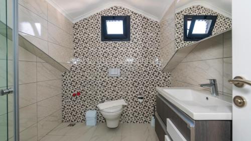 Gallery image of Hisar 2 - 4 Bedroom Holiday Villa in Hisarönü in Fethiye