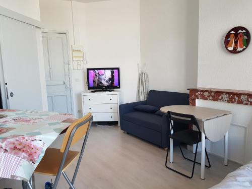 Studio with sea view for 2 people