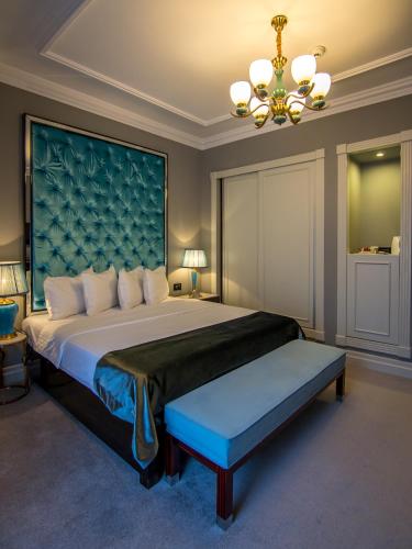 Letto o letti in una camera di Hotel Lido by Phoenicia