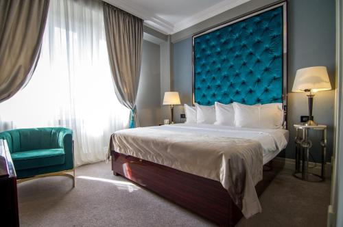 Letto o letti in una camera di Hotel Lido by Phoenicia