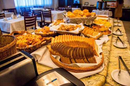 Mad på hotellet eller i nærheden