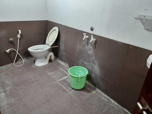 Koupelna v ubytování Abhimaan Residency