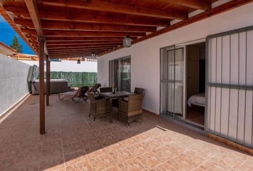 Balkoni atau teres di Villa Iris
