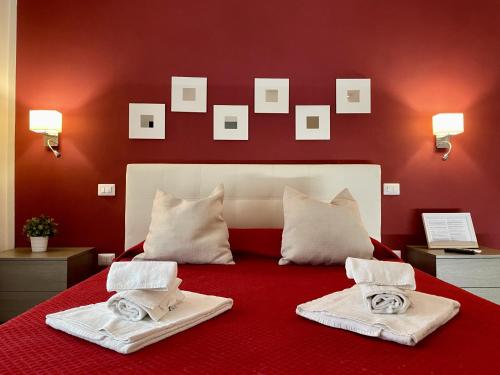 Le Coq Suites