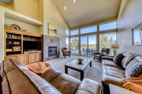 On the Lake at Eagle Crest – Photos 3
