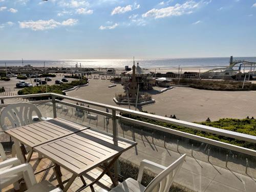 T2 cabine traversant vue front de mer Le Touquet Paris-Plage
