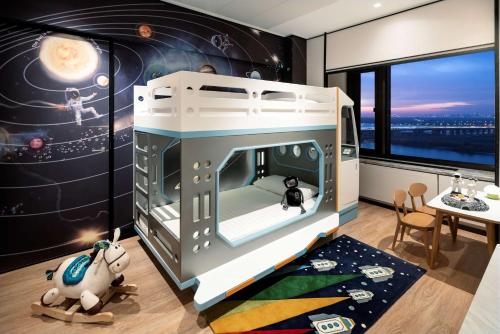 a childs room with a star wars bedroom at Shangri-La Harbin in Harbin