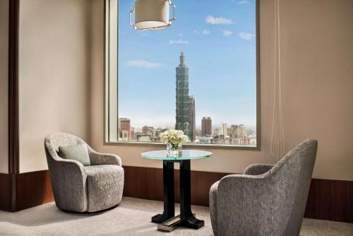 Гостиная зона в Shangri-La Far Eastern, Taipei