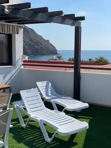 Ático Cabo de Gata con Terraza y vistas al mar, jacuzzi de exterior en temporada