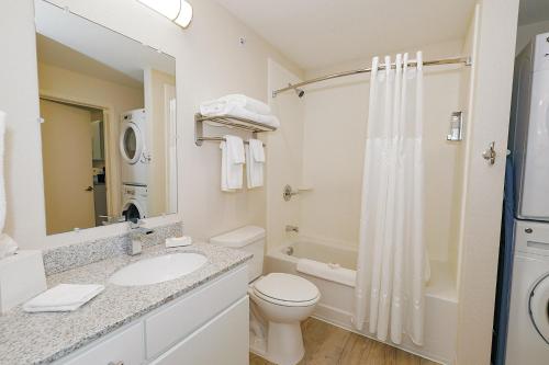 Kylpyhuone majoituspaikassa Parks Residential-Richardson