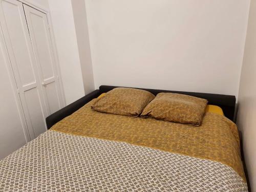 Lova arba lovos apgyvendinimo įstaigoje Home Sweet Home Sacré-Coeur Montmartre