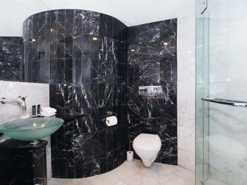Un baño de Sirocco 202