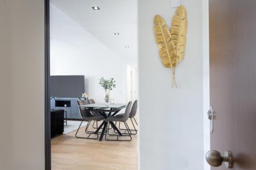 Zona de comedor en el apartamento