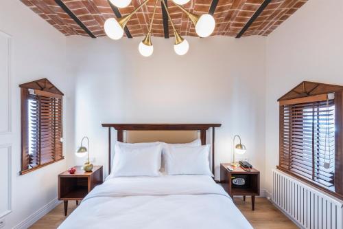 PeraNox Boutique Hotelにあるベッド