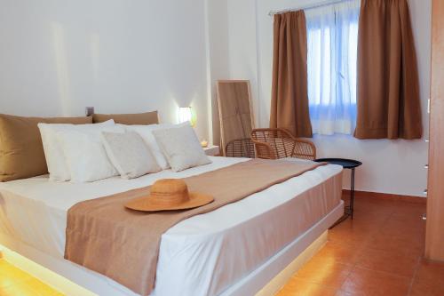 Postel nebo postele na pokoji v ubytování The Z Private Villa, Santorini