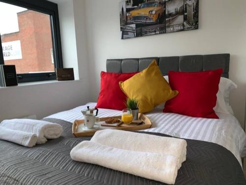 Executive 2-Bed Apt -Wolverhampton Free Parking – Photos 2