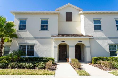 Stunning 4 Bedroom w/ Screened Pool Close to Disney 1568, Davenport, Statele Unite ale Americii