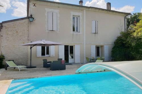 Photo de la galerie de l'établissement Gîte Le Domaine du Haut Préau, à Saint-Palais-de-Négrignac