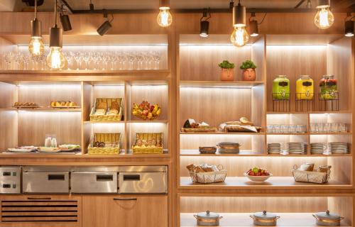 Jídlo v hotelu nebo okolí