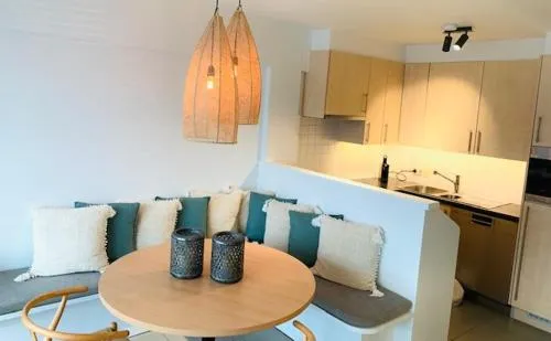 Even Aan Zee - Largo picture