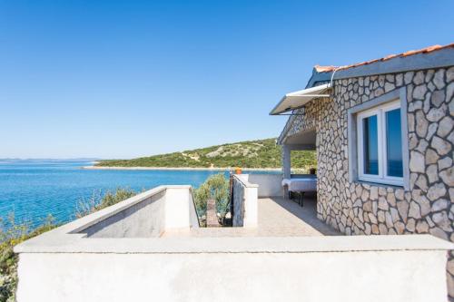 House Dolphin – Photos 2