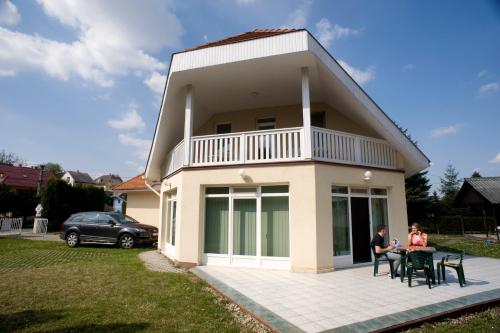 Gallery image of Marianna Apartmanház in Zalakaros