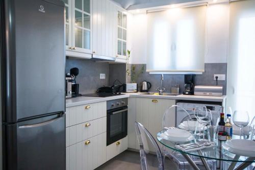 Marina's Luxury Apartment close to Acropolis