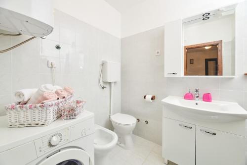 Ένα μπάνιο στο Apartments Mare & Sole