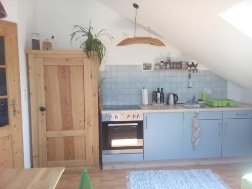 Köök või kööginurk majutusasutuses das Vogelnest