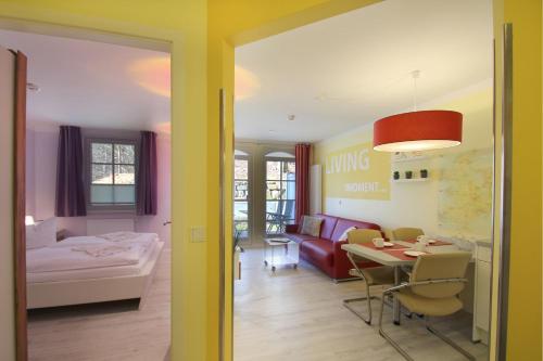 En eller flere senge i et værelse på strandnah, Ferienwohnung mit Sauna- und Schwimmbadnutzung - Strandresidenz Baabe FeWo1-30