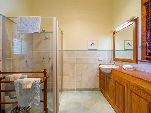 Et badeværelse på Roscrea Homestead Premier Homestead Accommodation
