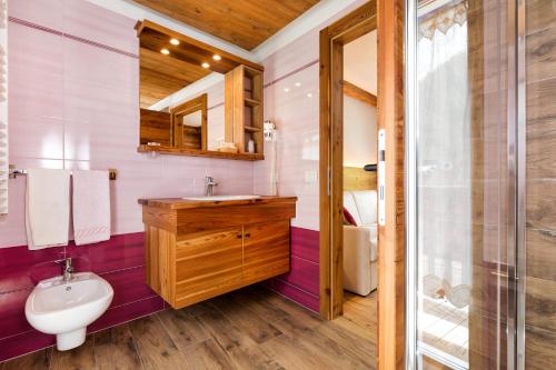 Koupelna v ubytování Hotel Aurora