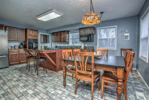 Pisgah Adventure Cottage – Photos 5