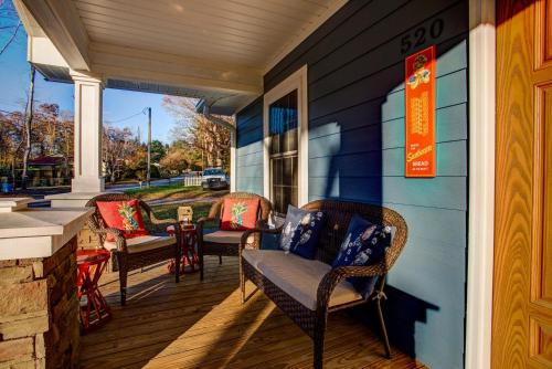 The Oakley House – Photos 3