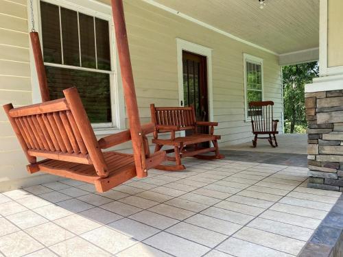 Wicked Chicken Farmhouse – Photos 3