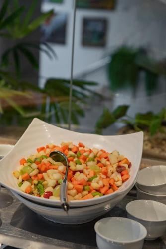 Makanan di atau berdekatan hotel