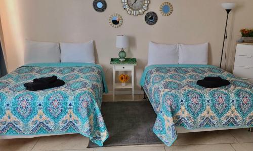 Cama o camas de una habitación en Lovely apartment in the heart of South Beach