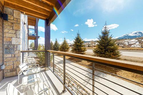 Blue River Flats Condos – Photos 2