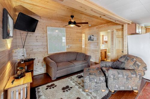Televisyen dan/atau pusat hiburan di Oberland Retreat