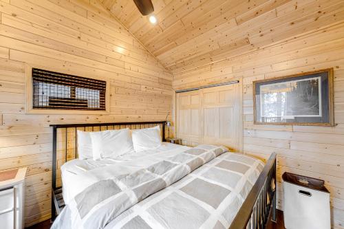 Katil atau katil-katil dalam bilik di Oberland Retreat