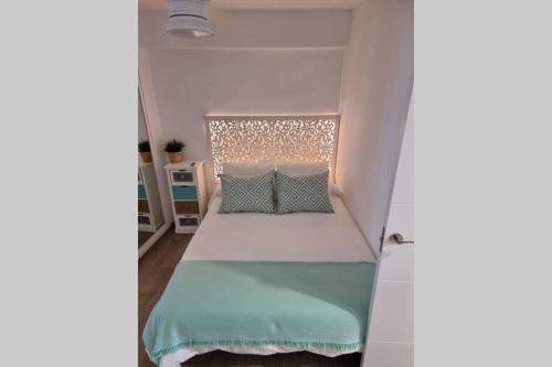 Foto Precioso apartamento 1ª linea de playa Getares 6