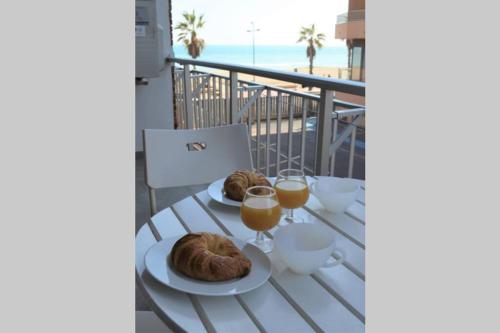 Photo de la galerie de l'établissement Apartamento luminoso Papa Luna Playa, à Peñíscola